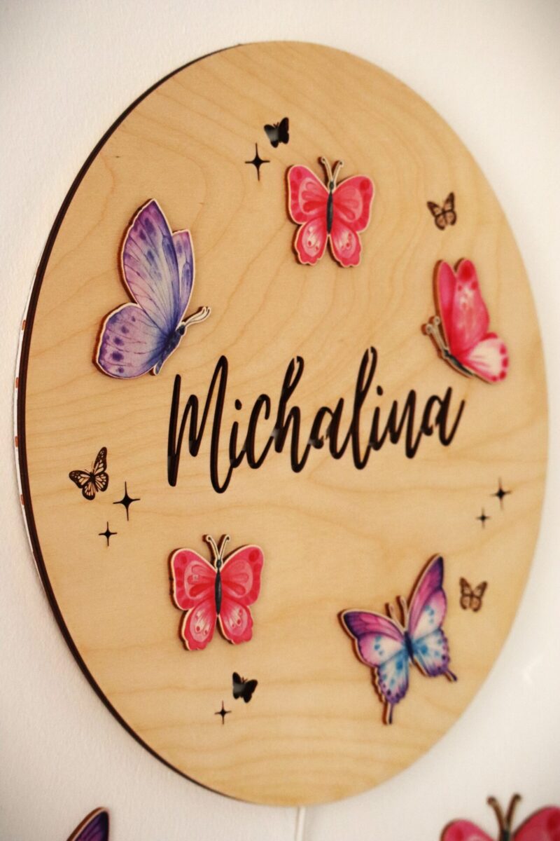Lampka z imieniem Motylki