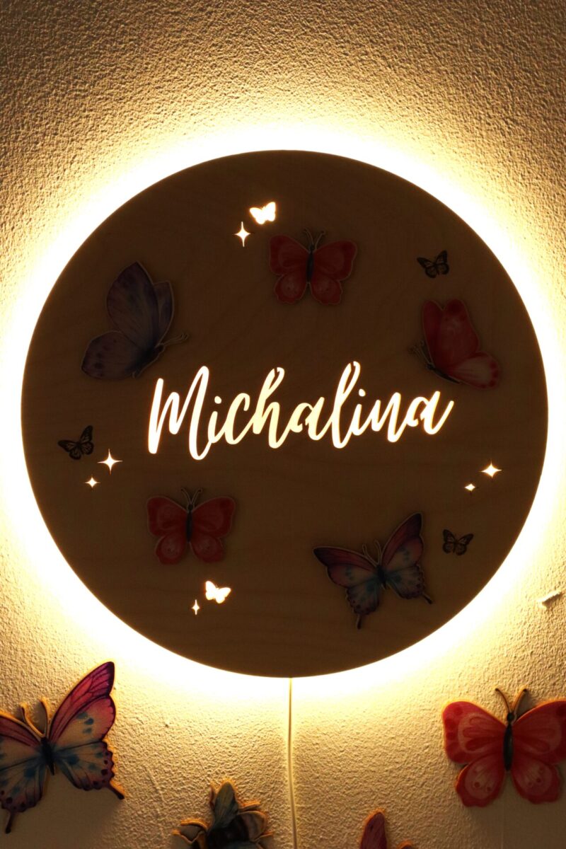 Lampka z imieniem Motylki