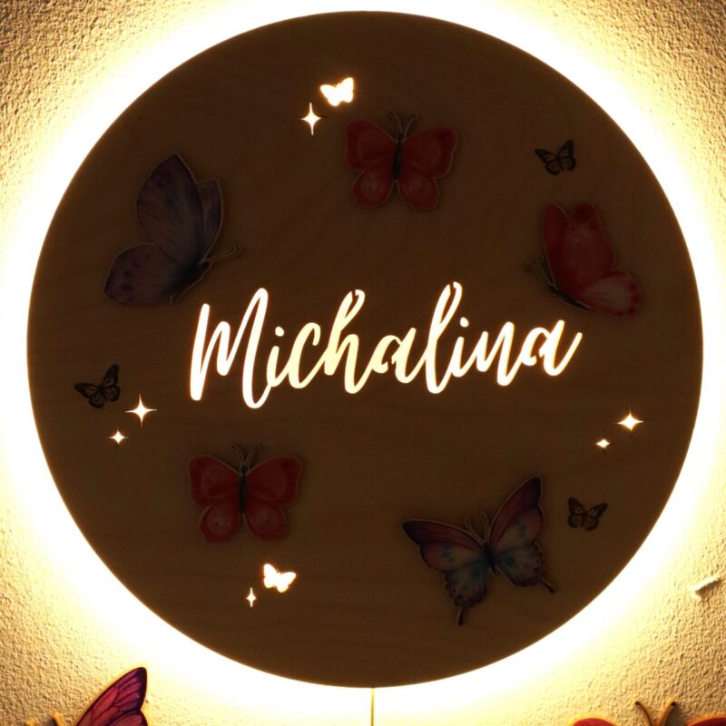 Lampka z imieniem Motylki