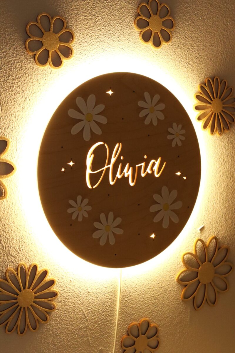 Lampka z imieniem Stokrotki