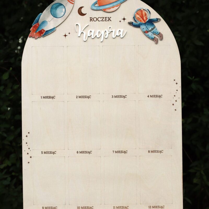 Półokrągła tablica roczkowa Kosmos