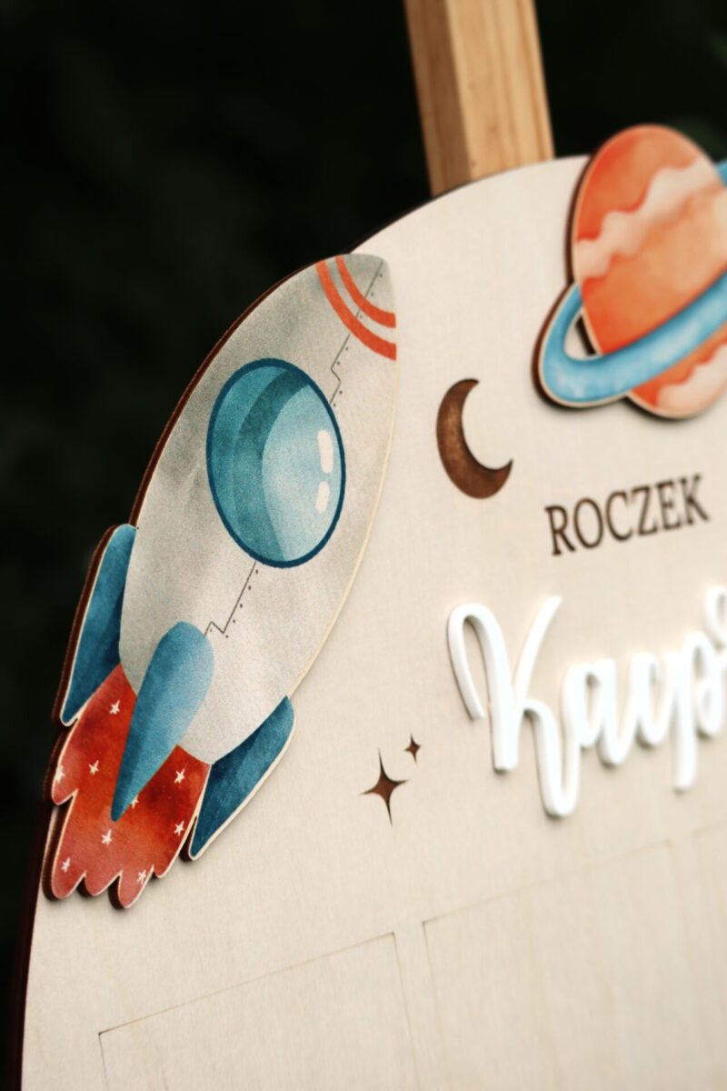 Półokrągła tablica roczkowa Kosmos