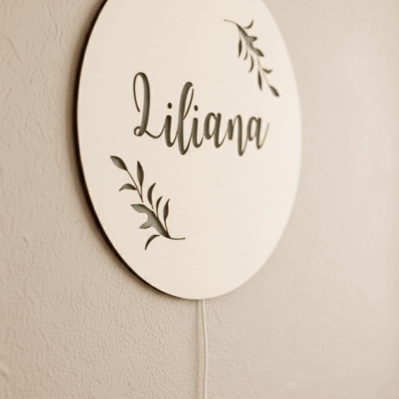 Lampka z imieniem Gałązki