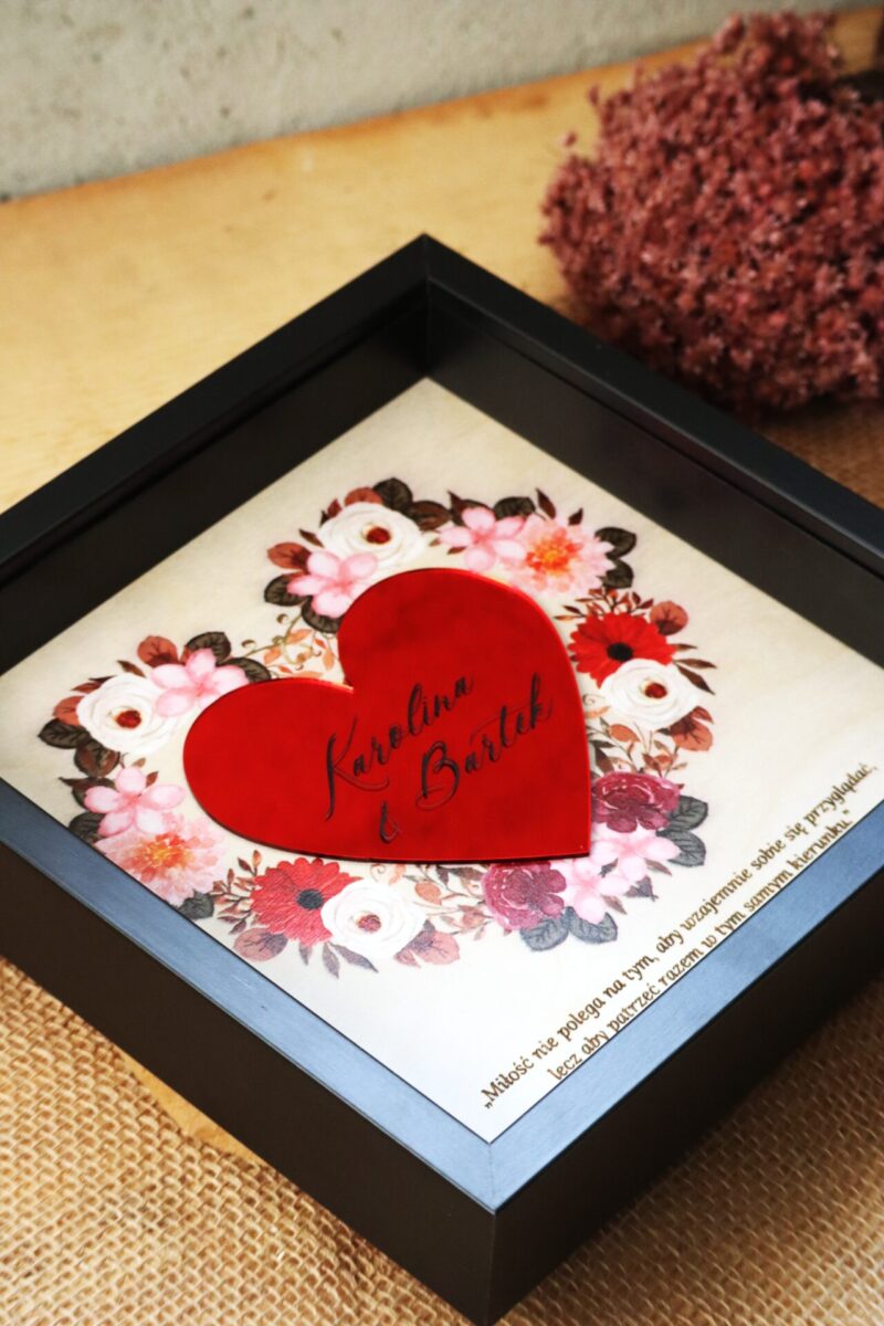 Ramka 3D na Walentynki z lustrzanym sercem