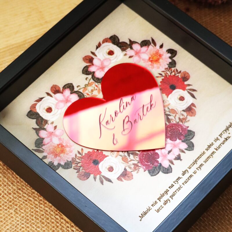 Ramka 3D na Walentynki z lustrzanym sercem