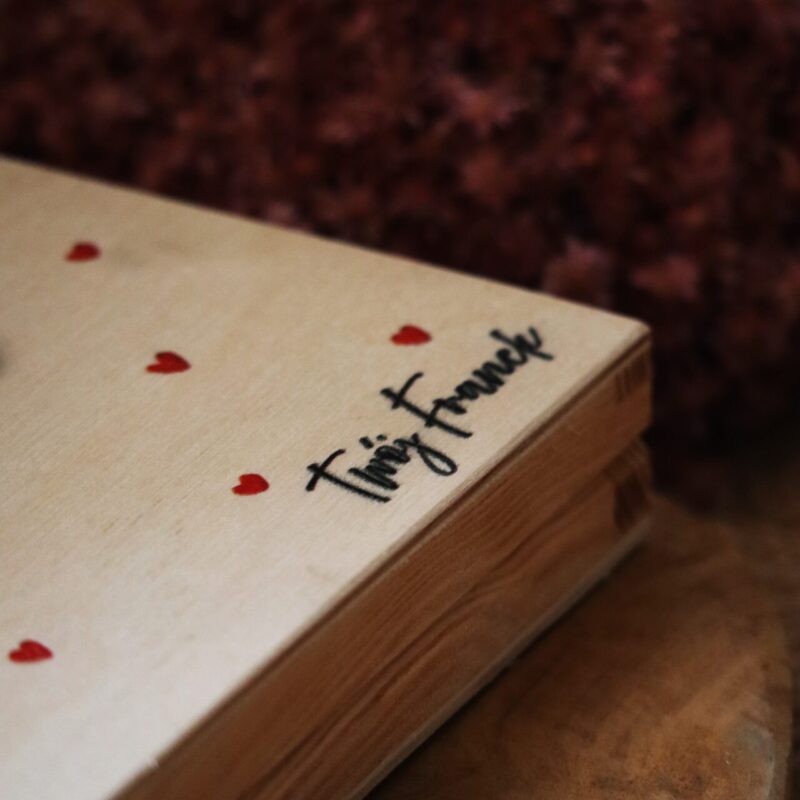 Walentynkowe pudełko na czekoladki Merci