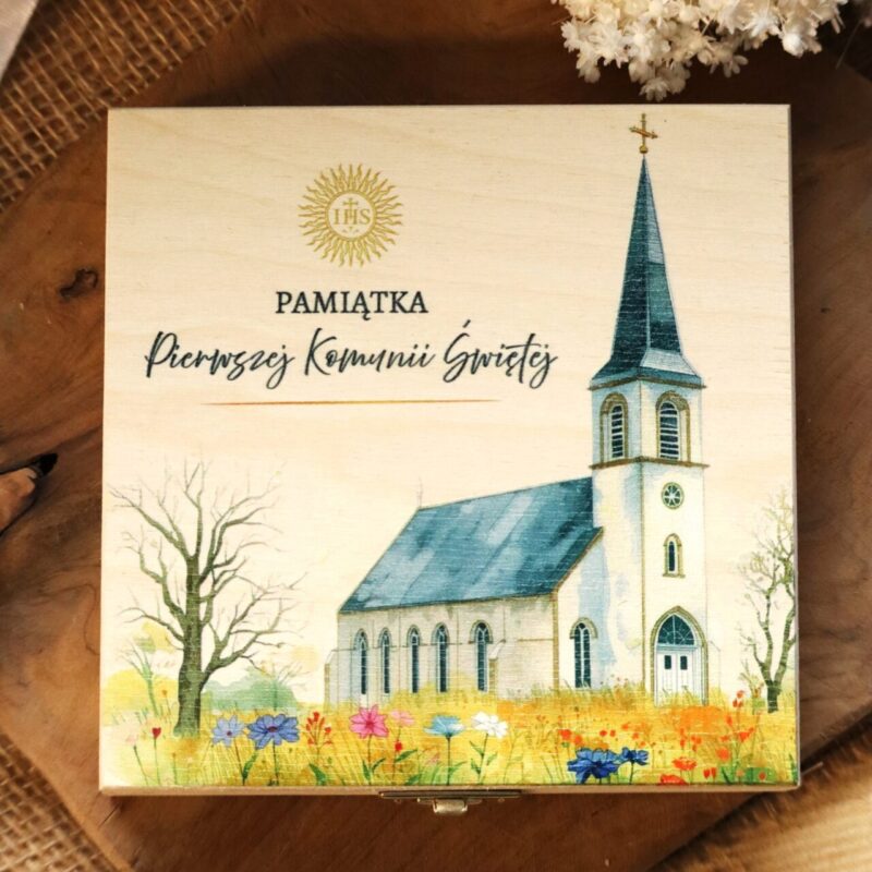 Pudełeczko na I Komunię z modlitewnikiem