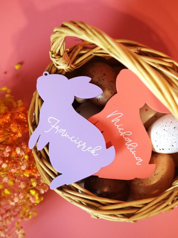 IMG_7488 Zawieszka wielkanocna z imieniem Kolorowy zając plexi