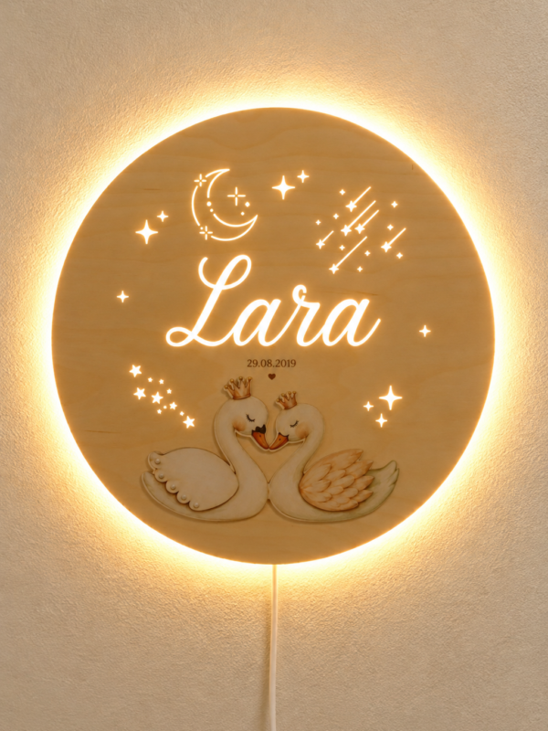 Lampka z imieniem Łabędzie