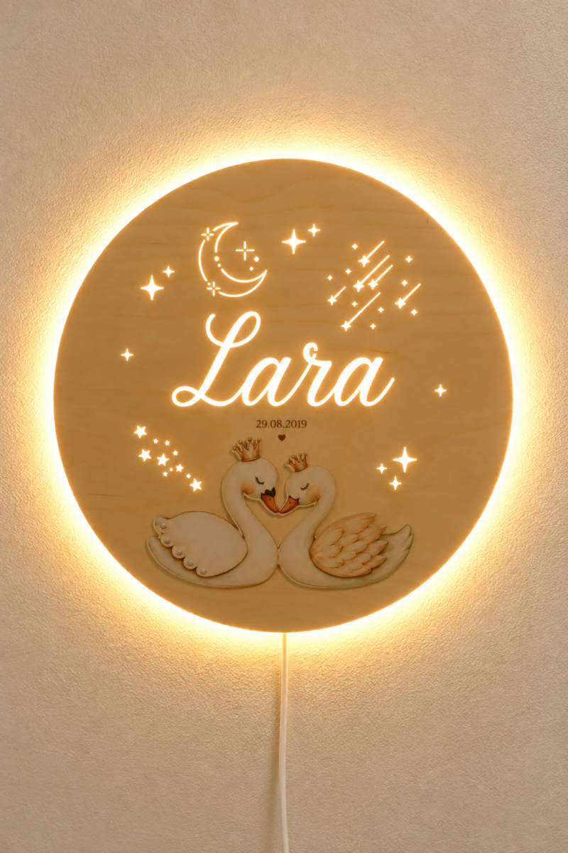 Lampka z imieniem Łabędzie