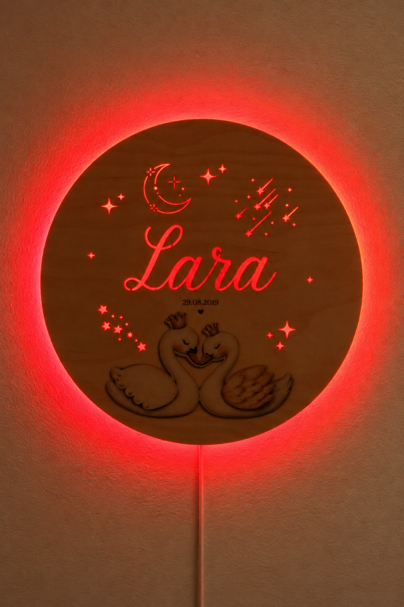 Lampka z imieniem Łabędzie